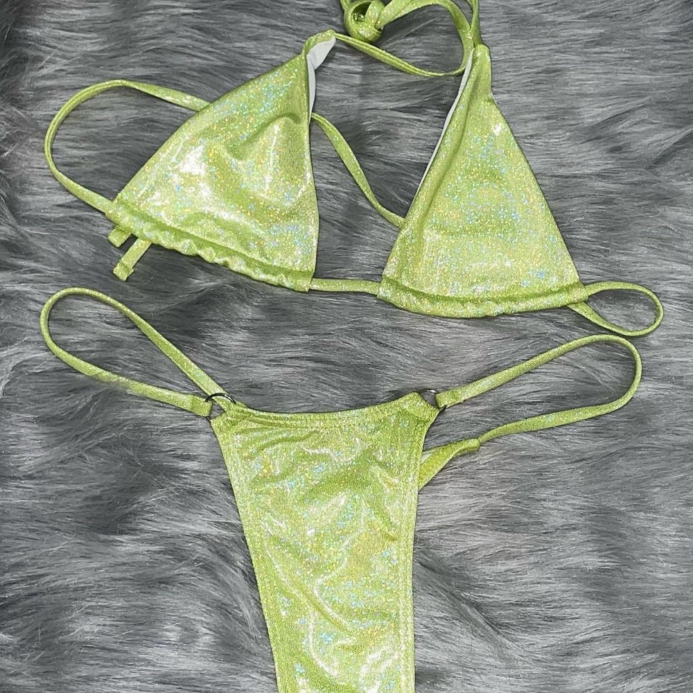 Shiny Green Bikini Set